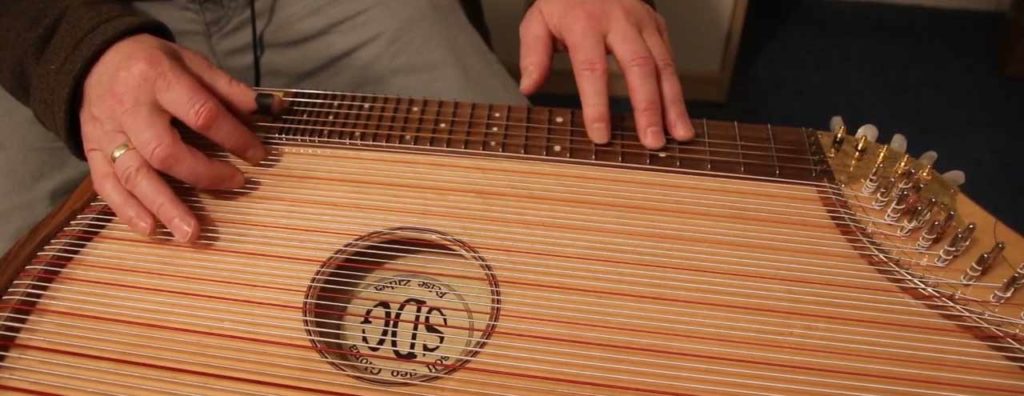 Die Zither lernen mit Andreas Gsöllpointner